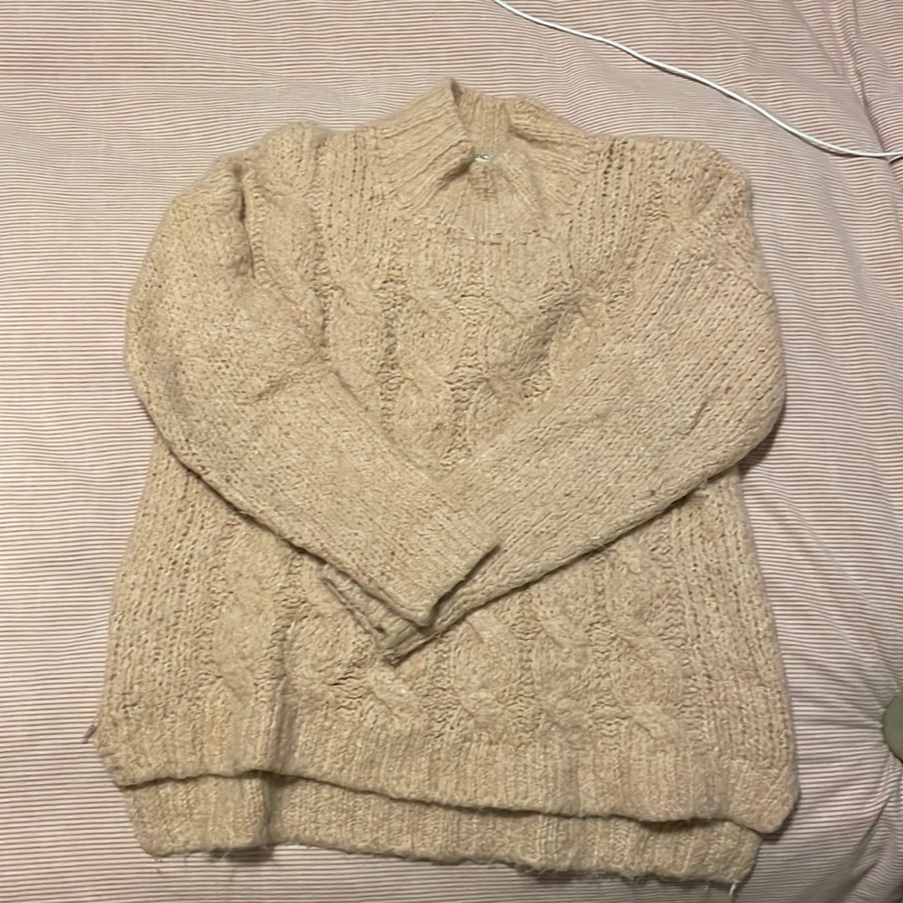Light pink sweater